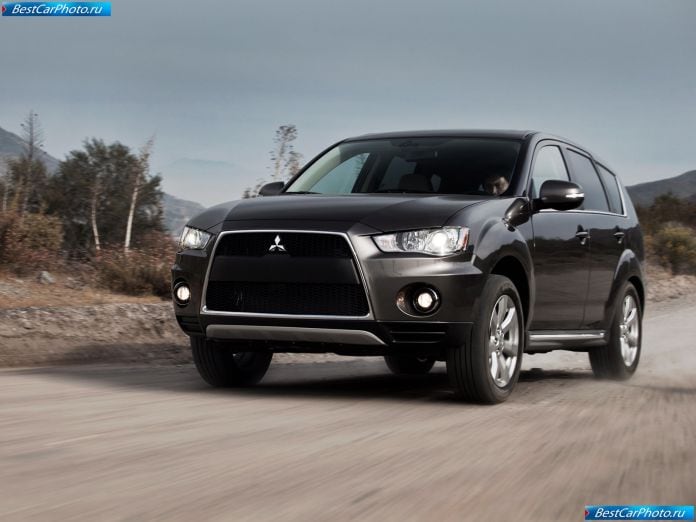 2010 Mitsubishi Outlander Gt - фотография 2 из 28