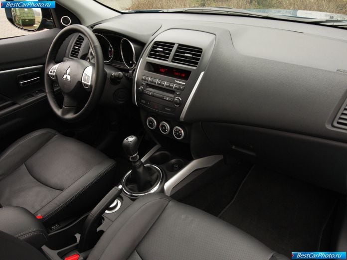2011 Mitsubishi Asx - фотография 30 из 49