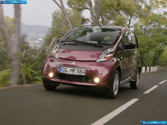 2011 Mitsubishi I-miev - фотография 6 из 76