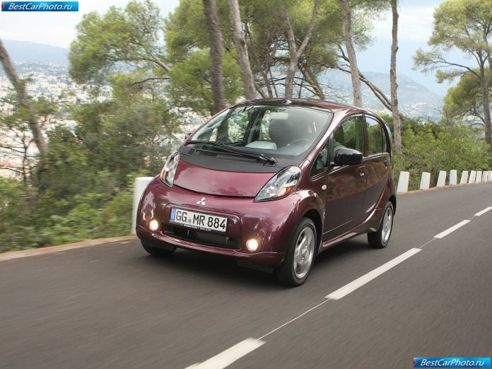 2011 Mitsubishi I-miev - фотография 7 из 76