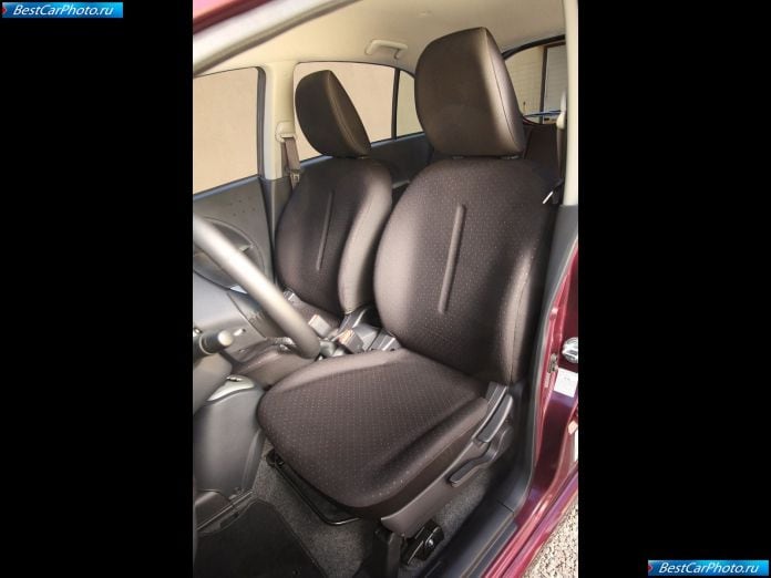 2011 Mitsubishi I-miev - фотография 63 из 76