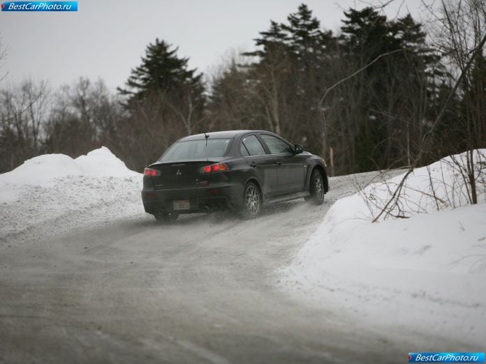 2011 Mitsubishi Lancer Evolution Mr - фотография 14 из 33