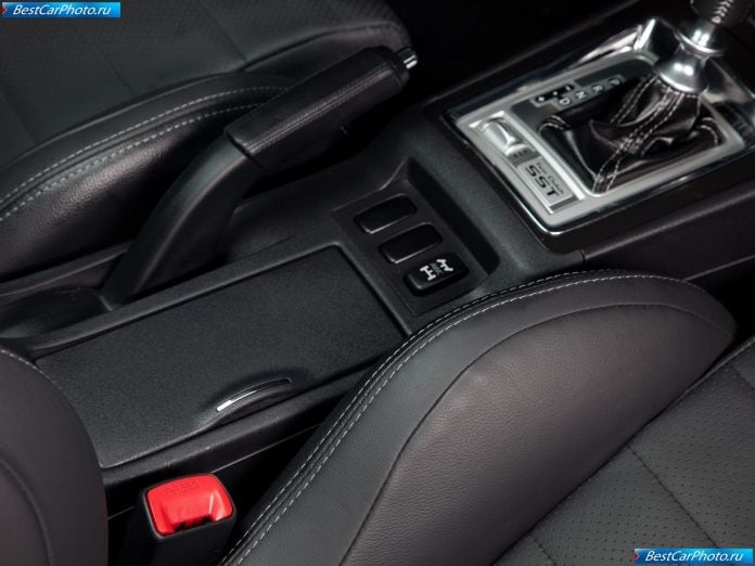 2011 Mitsubishi Lancer Evolution Mr - фотография 27 из 33
