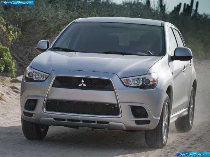 2011 Mitsubishi Outlander Sport - фотография 10 из 92
