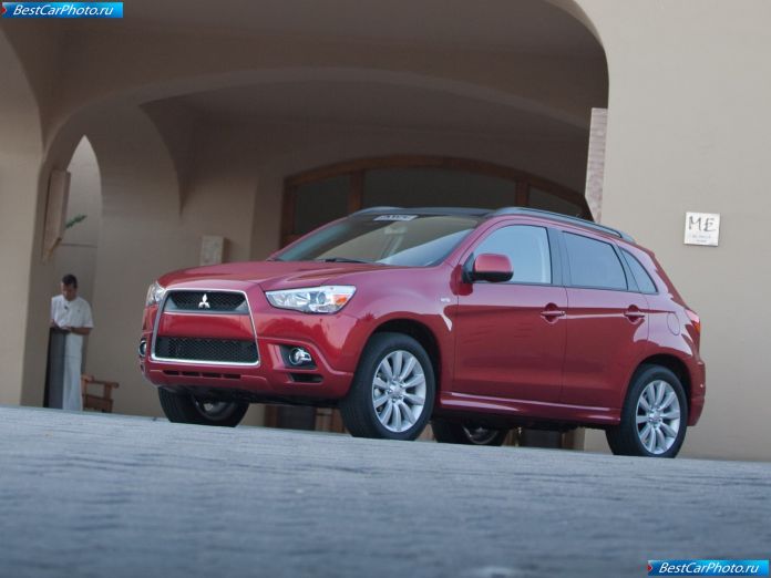 2011 Mitsubishi Outlander Sport - фотография 14 из 92