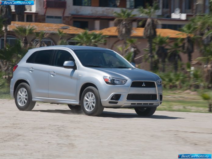 2011 Mitsubishi Outlander Sport - фотография 16 из 92
