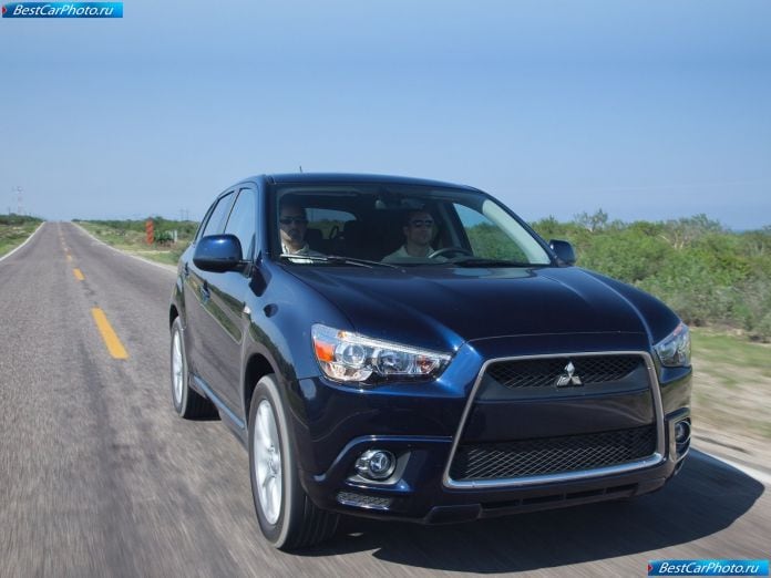 2011 Mitsubishi Outlander Sport - фотография 18 из 92