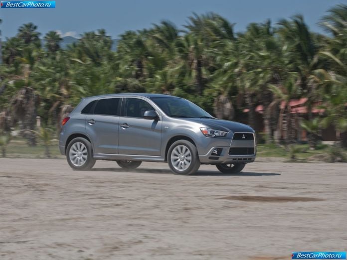2011 Mitsubishi Outlander Sport - фотография 21 из 92