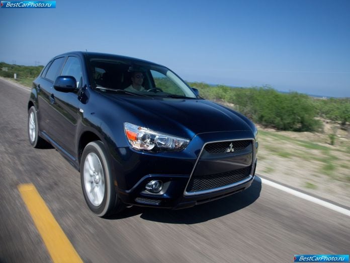 2011 Mitsubishi Outlander Sport - фотография 27 из 92
