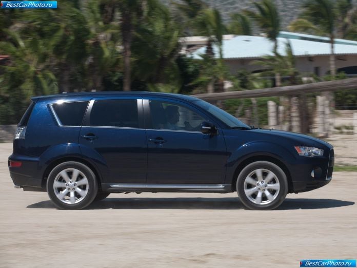 2011 Mitsubishi Outlander Sport - фотография 33 из 92