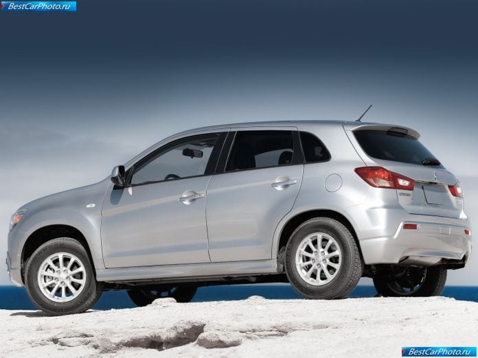 2011 Mitsubishi Outlander Sport - фотография 34 из 92