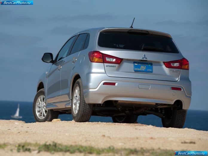 2011 Mitsubishi Outlander Sport - фотография 35 из 92
