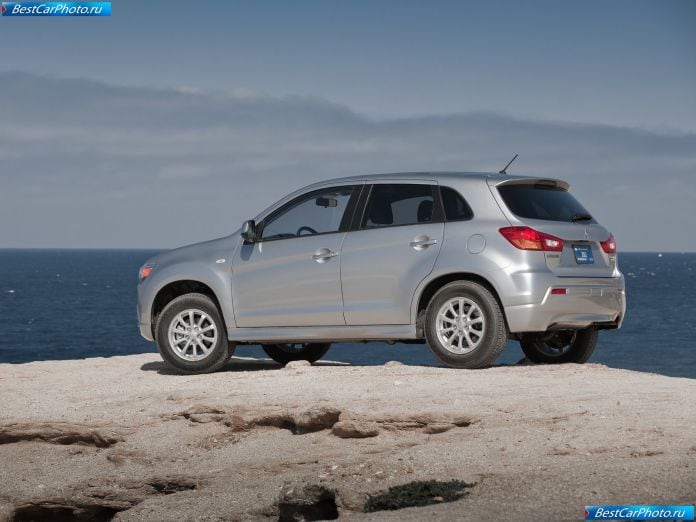 2011 Mitsubishi Outlander Sport - фотография 37 из 92