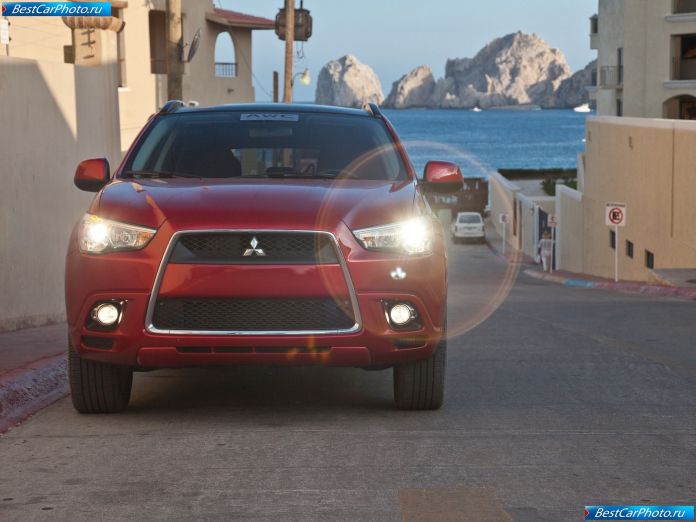 2011 Mitsubishi Outlander Sport - фотография 58 из 92