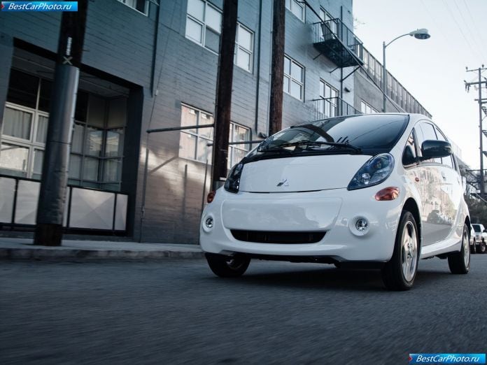 2012 Mitsubishi I-miev Us Version - фотография 11 из 53