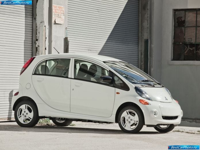 2012 Mitsubishi I-miev Us Version - фотография 15 из 53