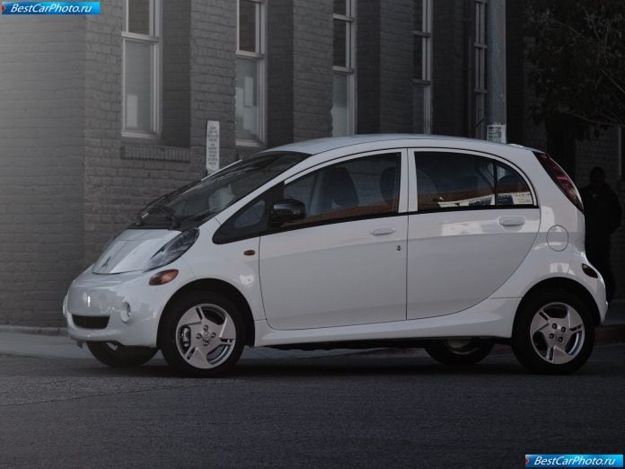 2012 Mitsubishi I-miev Us Version - фотография 19 из 53