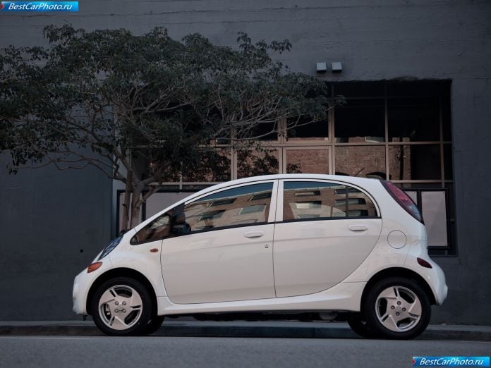 2012 Mitsubishi I-miev Us Version - фотография 24 из 53