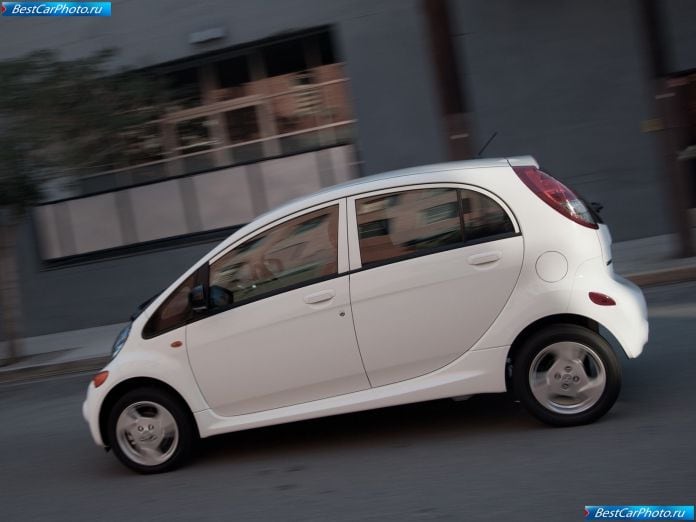 2012 Mitsubishi I-miev Us Version - фотография 27 из 53