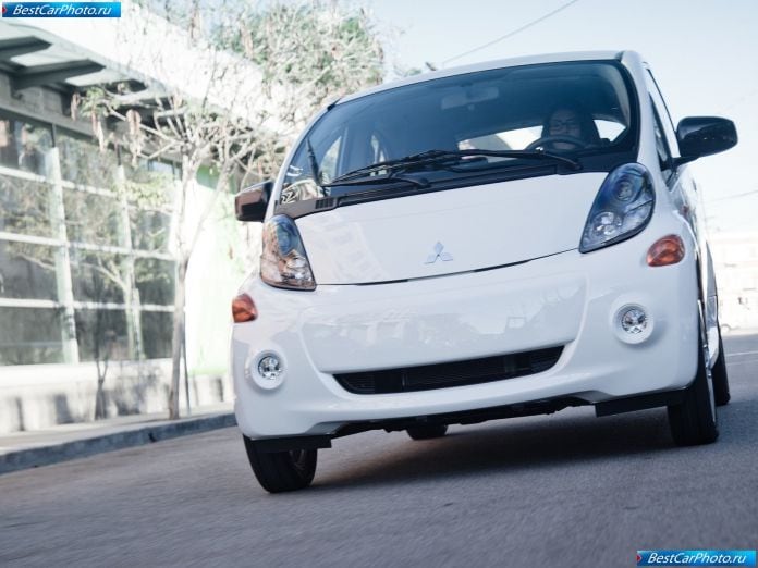 2012 Mitsubishi I-miev Us Version - фотография 35 из 53