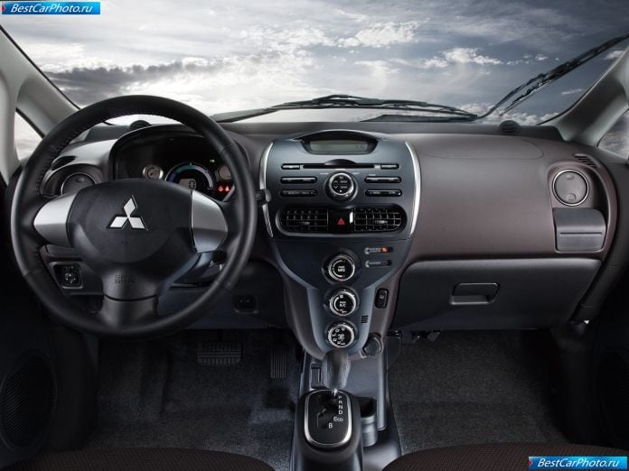 2012 Mitsubishi I-miev Us Version - фотография 44 из 53