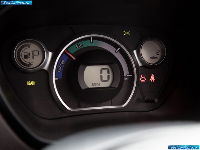 2012 Mitsubishi I-miev Us Version - фотография 47 из 53