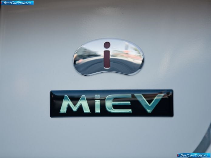 2012 Mitsubishi I-miev Us Version - фотография 49 из 53