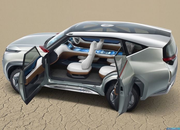 2013 Mitsubishi GC-PHEV Concept - фотография 14 из 33