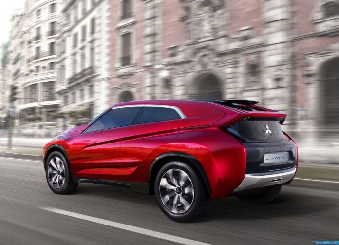 2013 Mitsubishi XR-PHEV Concept - фотография 2 из 14