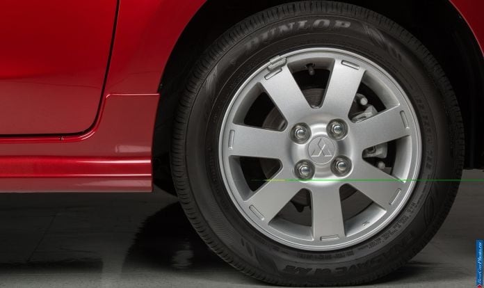 2014 Mitsubishi Mirage - фотография 12 из 25