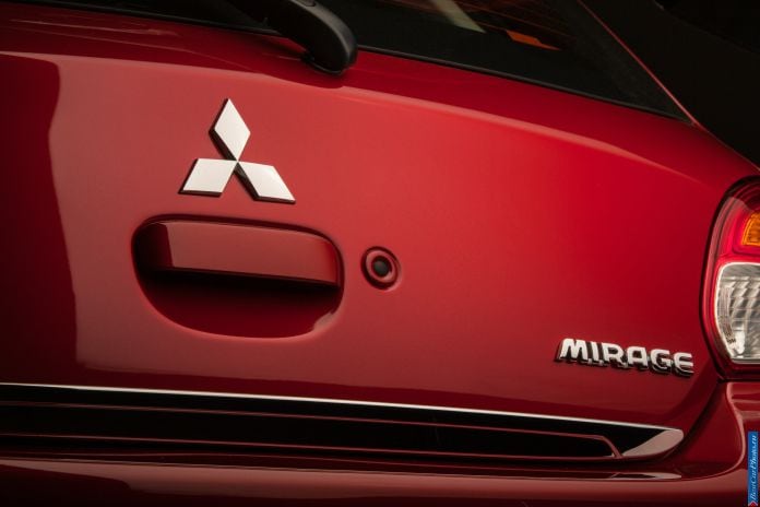 2014 Mitsubishi Mirage - фотография 14 из 25
