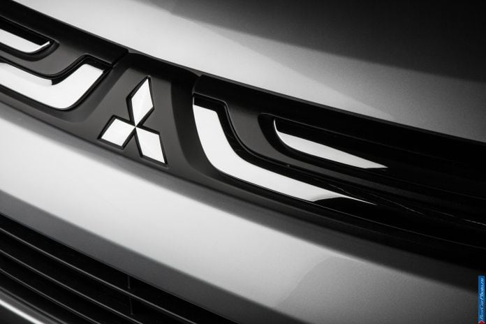 2014 Mitsubishi Outlander US-version - фотография 79 из 128