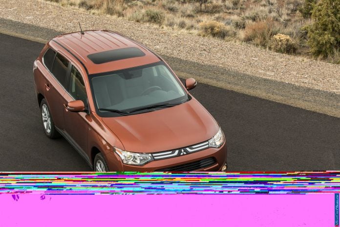 2014 Mitsubishi Outlander US-version - фотография 98 из 128