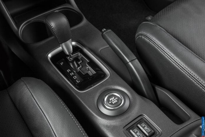 2014 Mitsubishi Outlander US-version - фотография 101 из 128