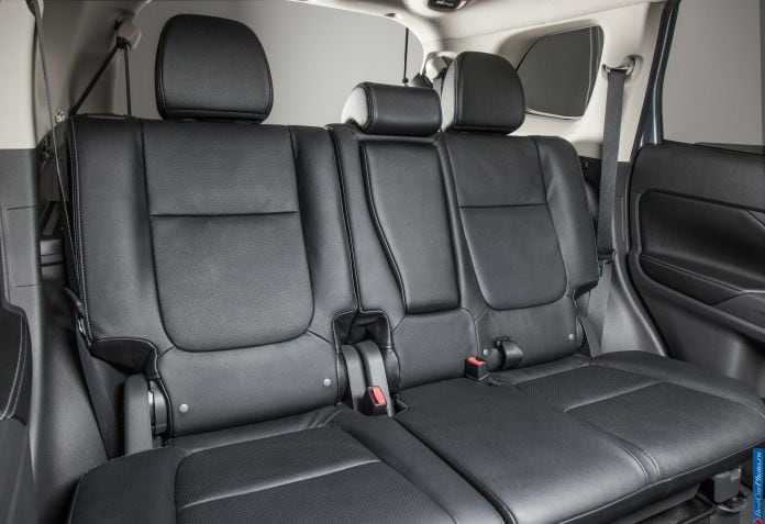 2014 Mitsubishi Outlander US-version - фотография 114 из 128