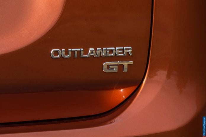 2014 Mitsubishi Outlander US-version - фотография 122 из 128