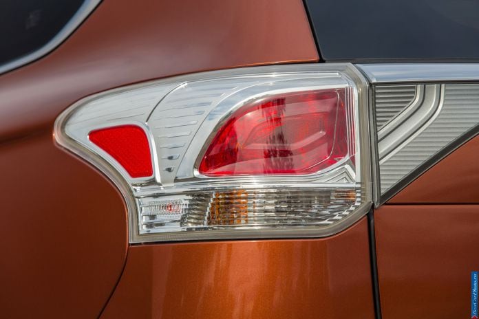 2014 Mitsubishi Outlander US-version - фотография 127 из 128