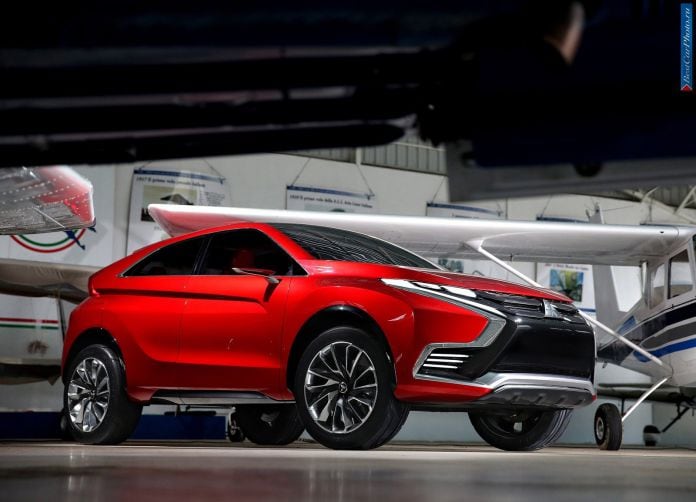 2014 Mitsubishi XR-PHEV Concept - фотография 23 из 67