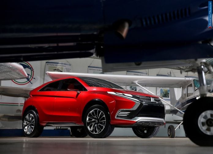 2014 Mitsubishi XR-PHEV Concept - фотография 26 из 67