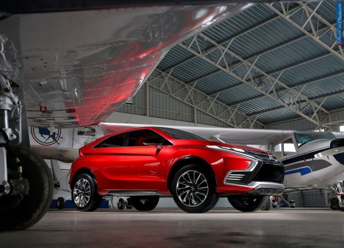 2014 Mitsubishi XR-PHEV Concept - фотография 27 из 67