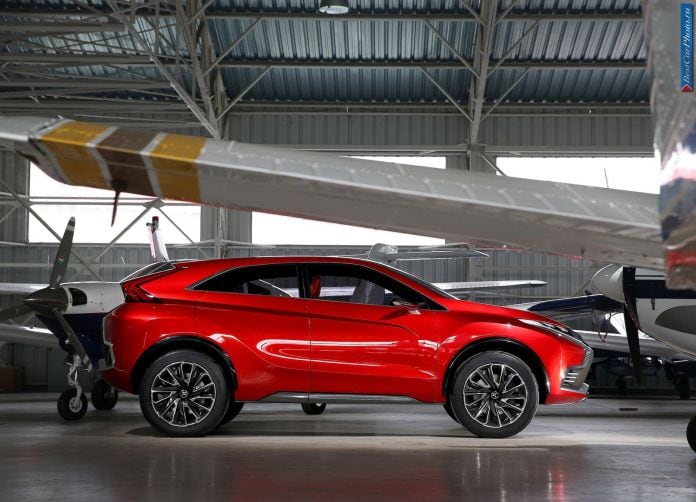 2014 Mitsubishi XR-PHEV Concept - фотография 31 из 67