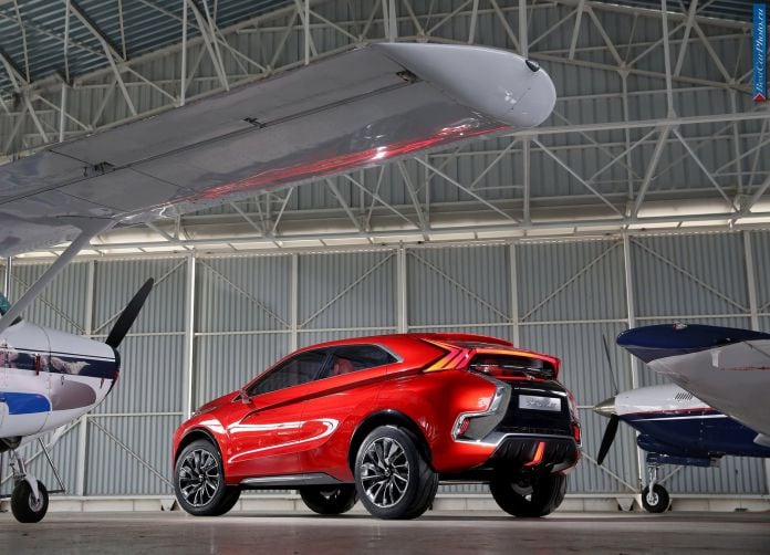 2014 Mitsubishi XR-PHEV Concept - фотография 39 из 67