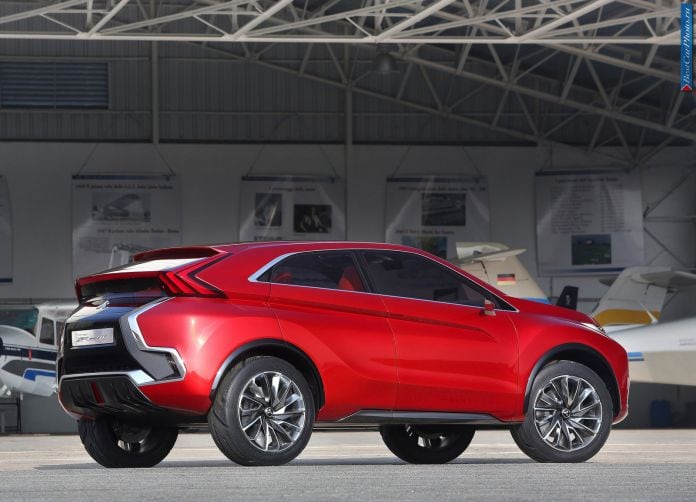 2014 Mitsubishi XR-PHEV Concept - фотография 40 из 67