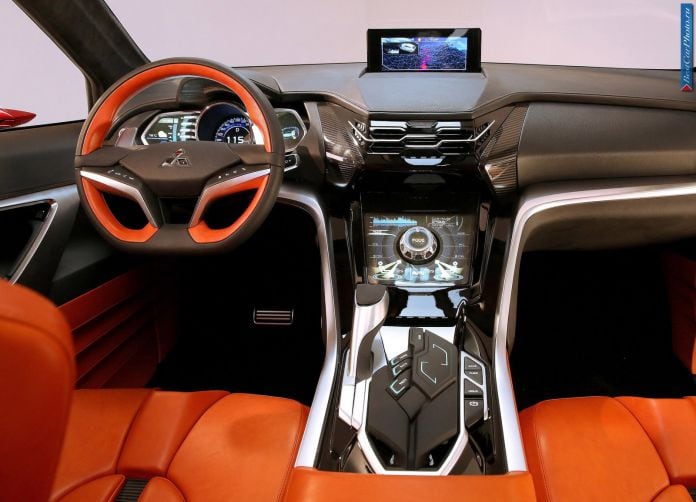 2014 Mitsubishi XR-PHEV Concept - фотография 53 из 67