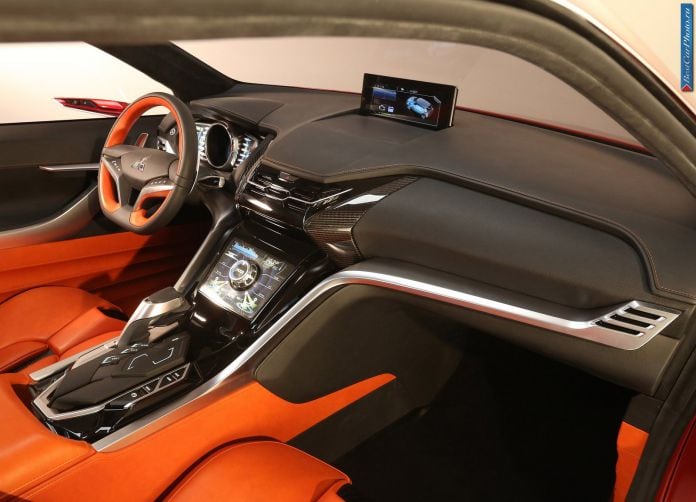 2014 Mitsubishi XR-PHEV Concept - фотография 56 из 67
