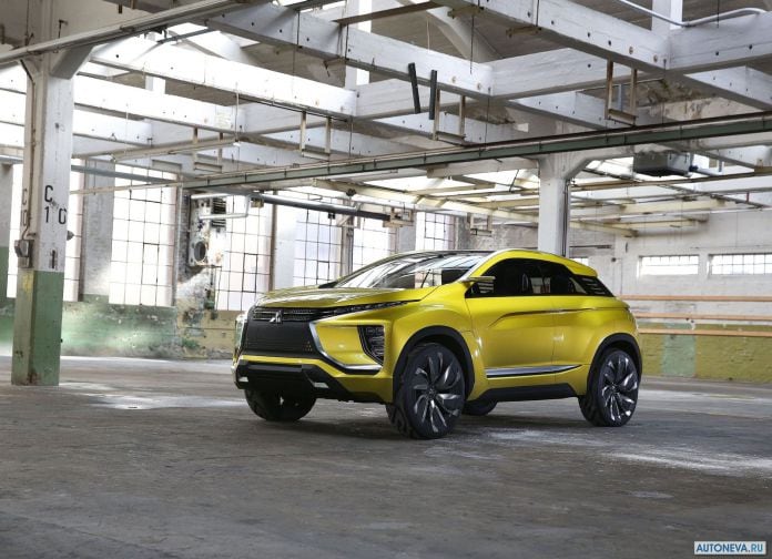 2015 Mitsubishi EX Concept - фотография 2 из 47