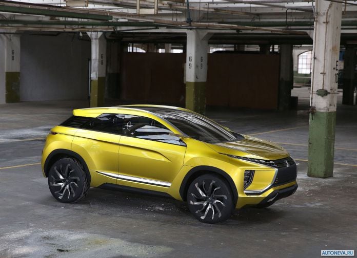 2015 Mitsubishi EX Concept - фотография 3 из 47