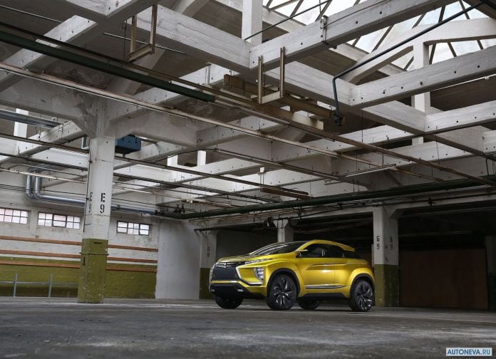 2015 Mitsubishi EX Concept - фотография 8 из 47