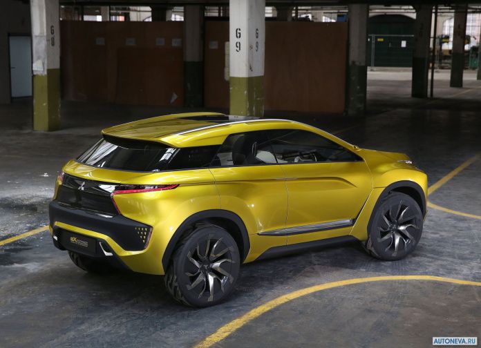 2015 Mitsubishi EX Concept - фотография 16 из 47