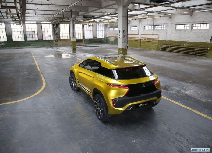 2015 Mitsubishi EX Concept - фотография 19 из 47